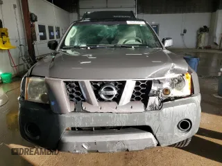 2005 Nissan Xterra SE z VIN 5N1AN08W05C629905, wystawiony jako Copart lot #78001924 z przebiegiem 230 538 mil mil oraz Szkoda całkowita • Salvage title. Historia ofert i sprzedaży dostępna na DreamBid. Obrazek 5.