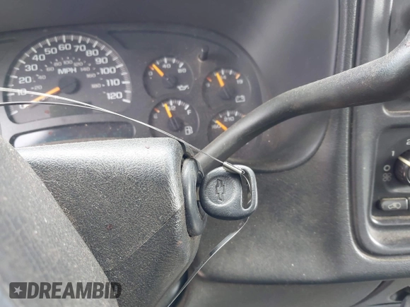 2005 Chevrolet Silverado 1500 with VIN 1GCEC14X05Z358521, listed as a IAAI auction lot 41904914 with 144,170 mi miles and . Bid and sale history available at DreamBid. Image 11.