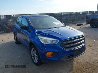 2017 Ford Escape S z VIN 1FMCU0F71HUB60300, wystawiony jako IAAI lot #42690710 z przebiegiem 185 743 mil mil oraz . Historia ofert i sprzedaży dostępna na DreamBid. Obrazek 1.