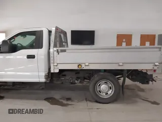 2018 Ford F-250 XL z VIN 1FDBF2A66JEC27005, wystawiony jako IAAI lot #41746952 z przebiegiem 66 769 mil mil oraz . Historia ofert i sprzedaży dostępna na DreamBid. Obrazek 14.