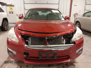 2015 Nissan Altima 2.5 SV with VIN 1N4AL3APXFC117008, listed as a IAAI auction lot 41938241 with 121,549 mi miles. Bid and sale history available at carsss.com. Image 13.