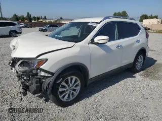 2020 Nissan Rogue SV z VIN JN8AT2MT5LW012467, wystawiony jako Copart lot #58336455 z przebiegiem 89 140 mil mil oraz Szkoda całkowita • Salvage title. Historia ofert i sprzedaży dostępna na DreamBid. Obrazek 1.