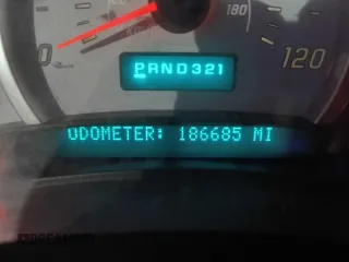 2004 Hummer H2 with VIN 5GRGN23U34H116910, listed as a Copart auction lot 76343914 with 186,685 mi miles and Clean Title. Bid and sale history available at carsss.com. Image 8.