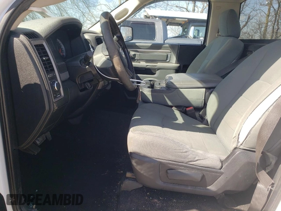 2015 Ram 1500 Express z VIN 3C6JR6AG3FG647500, wystawiony jako Copart lot #45414314 z przebiegiem 173 994 mil mil oraz Szkoda całkowita • Salvage title. Historia ofert i sprzedaży dostępna na DreamBid. Obrazek 7.