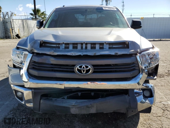 2015 Toyota Tundra SR5 z VIN 5TFEY5F12FX185681, wystawiony jako Copart lot #47140415 z przebiegiem 54 572 mil mil oraz Szkoda całkowita • Salvage title. Historia ofert i sprzedaży dostępna na DreamBid. Obrazek 5.