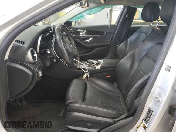 2016 Mercedes-Benz C 300 Luxury с VIN 55SWF4KB3GU138219, выставлен на аукционе Copart как лот 62277615 с пробегом 130 761 миль миль и Списание • Salvage title. История ставок и продаж доступна на DreamBid. Изображение 7.