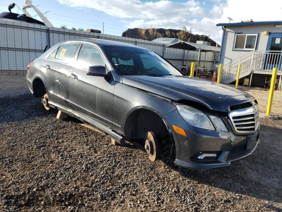 2011 Mercedes-Benz E 550 Luxury with VIN WDDHF7CB2BA290574, listed as a Copart auction lot 89207705 with 93,797 mi miles and Salvage Title. Bid and sale history available at DreamBid. Image 4.