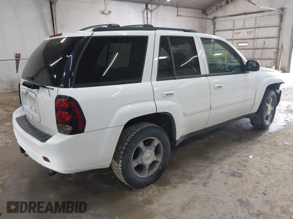 2008 Chevrolet TrailBlazer LT with VIN 1GNET13M482164814, listed as a IAAI auction lot 42086796 with 58,173 mi miles and . Bid and sale history available at DreamBid. Image 4.