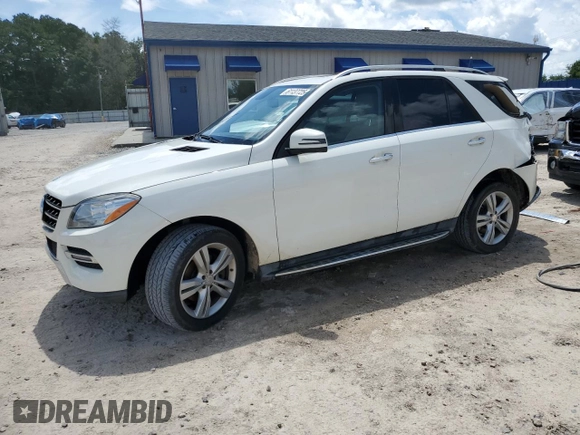 2013 Mercedes-Benz M 350 z VIN 4JGDA5JBXDA136675, wystawiony jako Copart lot #61137725 z przebiegiem 123 380 mil mil oraz Szkoda całkowita • Salvage title. Historia ofert i sprzedaży dostępna na DreamBid. Obrazek 1.