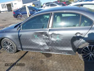 2016 Volkswagen Jetta Sport с VIN 3VWD17AJ3GM283304, выставлен на аукционе IAAI как лот 42005422 с пробегом 78 836 миль миль и . История ставок и продаж доступна на DreamBid. Изображение 14.