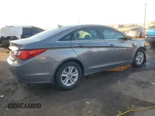 2013 Hyundai Sonata GLS with VIN 5NPEB4AC3DH656167, listed as a Copart auction lot 81725704 with Not Provided miles and Non Repairable. Bid and sale history available at carsss.com. Image 3.