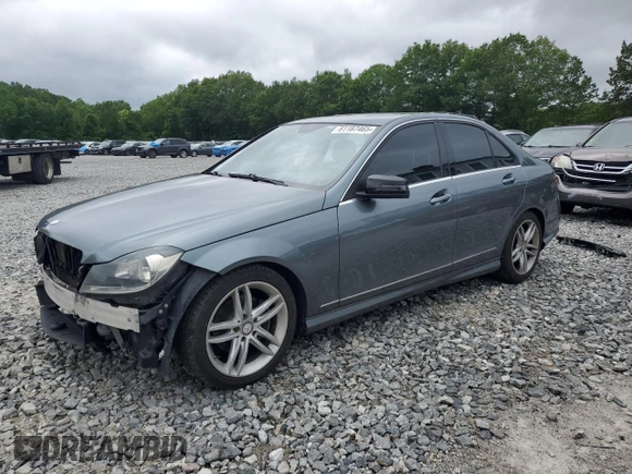 2012 Mercedes-Benz C 300 Sport с VIN WDDGF8BB5CF866696, выставлен на аукционе Copart как лот 61167465 с пробегом 174 506 миль миль и Чистый • Clean title. История ставок и продаж доступна на DreamBid. Изображение 1.