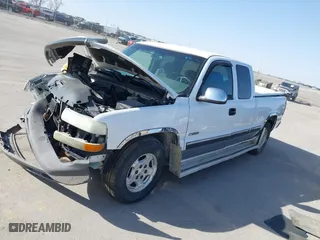 2002 Chevrolet Silverado 1500 LT with VIN 2GCEC19T621426847, listed as a IAAI auction lot 41789966 with 146,870 mi miles. Bid and sale history available at carsss.com. Image 2.