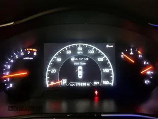 2014 Kia Cadenza Premium with VIN KNALN4D70E5124466, listed as a Copart auction lot 82614644 with 175,296 mi miles and Salvage Title. Bid and sale history available at carsss.com. Image 9.