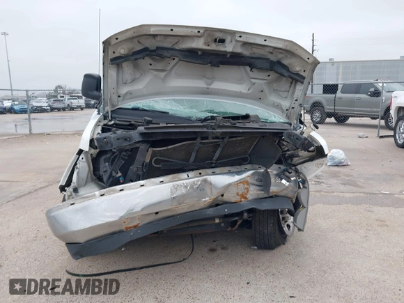 2018 Chevrolet Express Cargo Van with VIN 1GCWGAFG3J1905280, listed as a IAAI auction lot 41610303 with 262,115 mi miles. Bid and sale history available at carsss.com. Image 13.