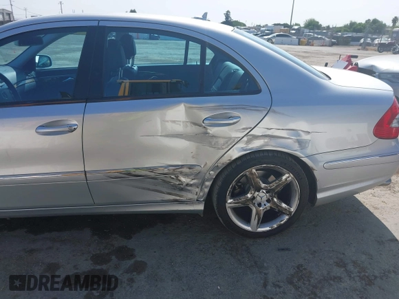 2009 Mercedes-Benz E Luxury 3.5L with VIN WDBUF56XX9B377940, listed as a IAAI auction lot 42158707 with 130,713 mi miles. Bid and sale history available at carsss.com. Image 6.