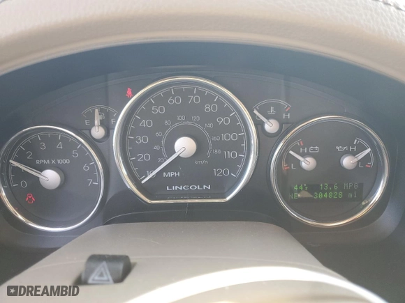 2006 Lincoln Mark LT with VIN 5LTPW18516FJ11212, listed as a Copart auction lot 42681335 with 304,828 mi miles and Salvage Title. Bid and sale history available at carsss.com. Image 9.