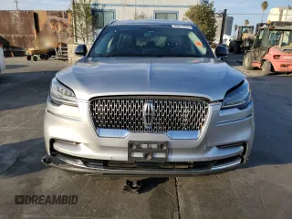 2023 Lincoln Aviator Standard z VIN 5LM5J6XC9PGL01432, wystawiony jako Copart lot #86017864 z przebiegiem Nie podano mil oraz Szkoda całkowita • Salvage title. Historia ofert i sprzedaży dostępna na DreamBid. Obrazek 5.