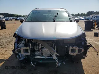 2020 Chrysler Voyager LXi z VIN 2C4RC1DG3LR195842, wystawiony jako Copart lot #52044885 z przebiegiem 114 370 mil mil oraz Szkoda całkowita • Salvage title. Historia ofert i sprzedaży dostępna na DreamBid. Obrazek 5.