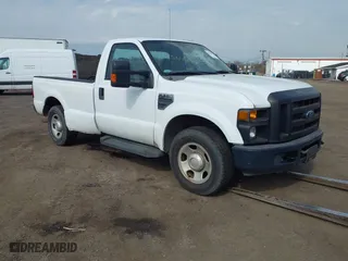 2008 Ford Super Duty F-350 SRW XL with VIN 1FTSF30508EC95670, listed as a IAAI auction lot 41734631 with 109,196 mi miles. Bid and sale history available at carsss.com. Image 1.