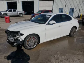 2017 Alfa Romeo Giulia Ti with VIN ZARFAECN9H7551998, listed as a Copart auction lot 42725885 with 109,434 mi miles and Salvage Title. Bid and sale history available at carsss.com. Image 1.