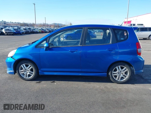 2008 Honda Fit Sport with VIN JHMGD37638S037038, listed as a IAAI auction lot 41019917 with 216,242 mi miles. Bid and sale history available at carsss.com. Image 14.