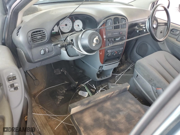 2006 Chrysler Town & Country SWB with VIN 1A4GP45R36B681948, listed as a Copart auction lot 66801434 with 129,938 mi miles and Salvage Title. Bid and sale history available at carsss.com. Image 8.