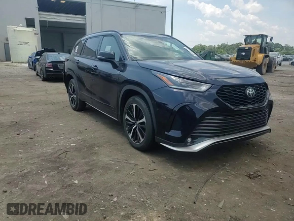 2021 Toyota Highlander XSE with VIN 5TDJZRBH1MS059191, listed as a Copart auction lot 61137125 with 44,747 mi miles and Salvage title. Bid and sale history available at DreamBid. Image 14.