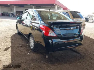 2015 Nissan Versa SV with VIN 3N1CN7AP1FL922441, listed as a IAAI auction lot 41767174 with 95,840 mi miles. Bid and sale history available at carsss.com. Image 3.