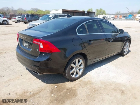 2016 Volvo S60 T5 Drive-E Premier with VIN YV126MFK9G2396543, listed as a IAAI auction lot 41912700 with 226,226 mi miles. Bid and sale history available at carsss.com. Image 4.