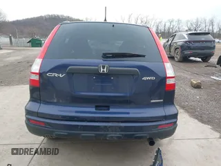 2011 Honda CR-V SE with VIN 5J6RE4H40BL104216, listed as a IAAI auction lot 41689368 with 141,129 mi miles. Bid and sale history available at carsss.com. Image 17.
