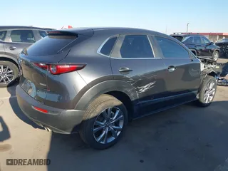 2021 Mazda CX-30 Select with VIN 3MVDMBBL5MM318545, listed as a IAAI auction lot 42011788 with 46,935 mi miles. Bid and sale history available at carsss.com. Image 4.