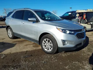 2018 Chevrolet Equinox LT with VIN 3GNAXJEV7JS645482, listed as a IAAI auction lot 41662618 with 77,460 mi miles. Bid and sale history available at carsss.com. Image 1.