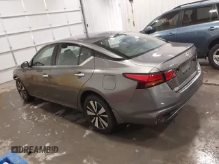 2020 Nissan Altima 2.5 SL with VIN 1N4BL4EW2LC266763, listed as a IAAI auction lot 41741716 with 43,433 mi miles. Bid and sale history available at carsss.com. Image 3.