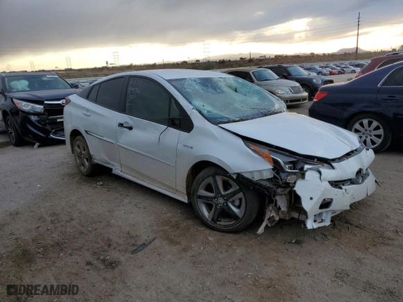 2022 Toyota Prius L Eco with VIN JTDKAMFU4N3176157, listed as a Copart auction lot 41668415 with 31,371 mi miles and Salvage Title. Bid and sale history available at carsss.com. Image 4.