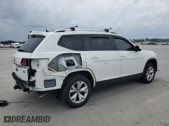 2018 Volkswagen Atlas SE with VIN 1V2LR2CA3JC552318, listed as a Copart auction lot 56500065 with 111,588 mi miles and Salvage title. Bid and sale history available at DreamBid. Image 3.