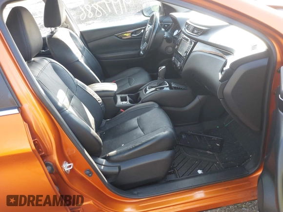 2017 Nissan Rogue S z VIN JN1BJ1CP9HW016617, wystawiony jako IAAI lot #41997886 z przebiegiem 97 431 mil mil oraz . Historia ofert i sprzedaży dostępna na DreamBid. Obrazek 5.