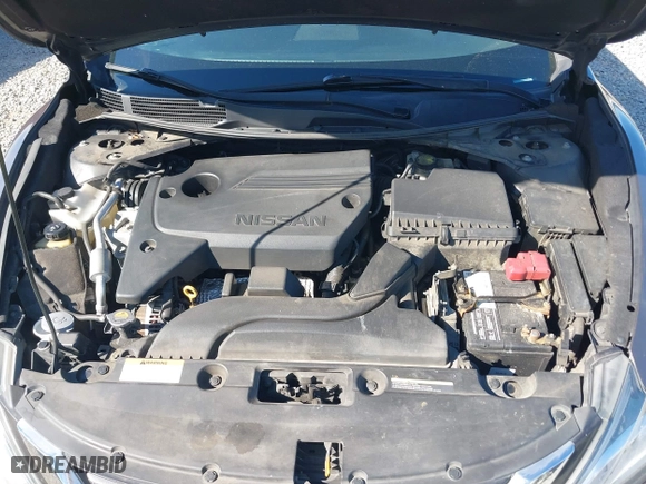 2017 Nissan Altima 2.5 SR with VIN 1N4AL3AP8HC180059, listed as a IAAI auction lot 42075133 with 197,955 mi miles. Bid and sale history available at carsss.com. Image 10.