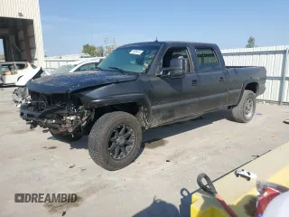 2003 GMC Sierra 1500HD SLE z VIN 1GTGK13U83F178687, wystawiony jako Copart lot #75805414 z przebiegiem Nie podano mil oraz Szkody całkowita. Historia ofert i sprzedaży dostępna na DreamBid. Obrazek 1.