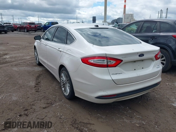 2013 Ford Fusion SE with VIN 3FA6P0HR5DR359686, listed as a IAAI auction lot 42088517 with 106,992 mi miles. Bid and sale history available at carsss.com. Image 3.