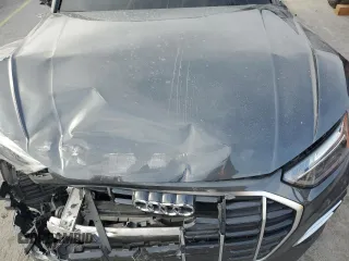 2021 Audi Q5 Premium z VIN WA1AAAFY4M2017781, wystawiony jako Copart lot #51705875 z przebiegiem Nie podano mil oraz Szkoda całkowita • Salvage title. Historia ofert i sprzedaży dostępna na DreamBid. Obrazek 14.