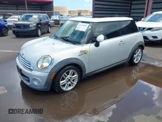 2011 MINI Hardtop with VIN WMWSU3C57BT095208, listed as a IAAI auction lot 42174483 with 70,447 mi miles and . Bid and sale history available at DreamBid. Image 18.