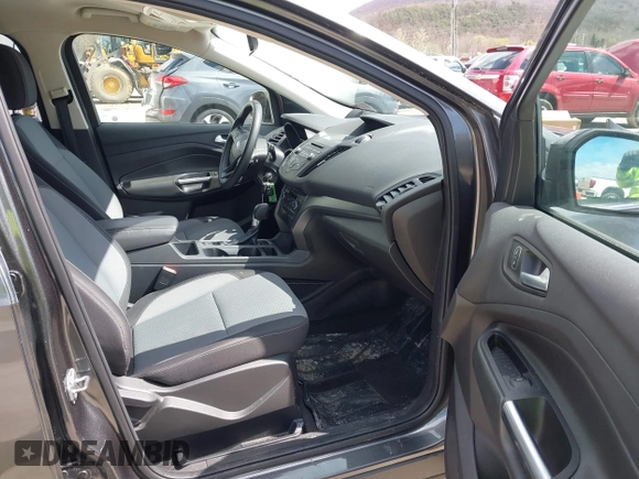 2017 Ford Escape SE with VIN 1FMCU9GD4HUF04307, listed as a IAAI auction lot 41963142 with 78,175 mi miles. Bid and sale history available at carsss.com. Image 5.