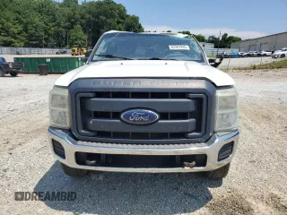 2013 Ford F-250 XL with VIN 1FT7W2B62DEB41705, listed as a Copart auction lot 62207935 with 397,956 mi miles and Salvage title. Bid and sale history available at DreamBid. Image 5.