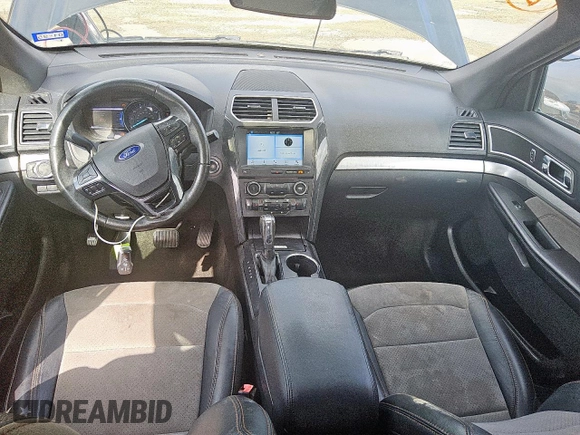 2017 Ford Explorer XLT with VIN 1FM5K7D84HGB52144, listed as a Copart auction lot 58974535 with 135,217 mi miles and Clean title. Bid and sale history available at DreamBid. Image 8.