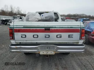 1992 Dodge D/W 250 with VIN 3B7KM23C3NM507302, listed as a Copart auction lot 41542815 with 217,340 mi miles and Clean Title. Bid and sale history available at carsss.com. Image 6.