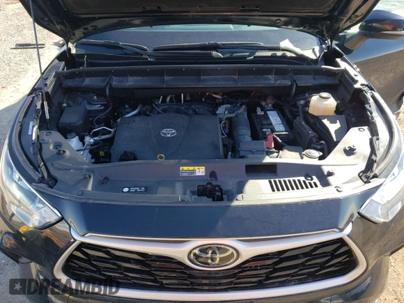 2021 Toyota Highlander L with VIN 5TDZZRAHXMS035122, listed as a Copart auction lot 48061505 with 105,773 mi miles and Clean title. Bid and sale history available at DreamBid. Image 12.