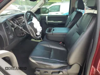 2008 GMC Sierra 1500 SLE1 z VIN 3GTEC13J08G256475, wystawiony jako Copart lot #53936155 z przebiegiem 164 383 mil mil oraz Szkoda całkowita • Salvage title. Historia ofert i sprzedaży dostępna na DreamBid. Obrazek 7.
