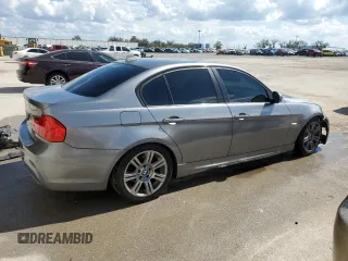 2009 BMW 3 Series 328i z VIN WBAPH73589A174524, wystawiony jako Copart lot #47071035 z przebiegiem Nie podano mil oraz Szkoda całkowita • Salvage title. Historia ofert i sprzedaży dostępna na DreamBid. Obrazek 3.