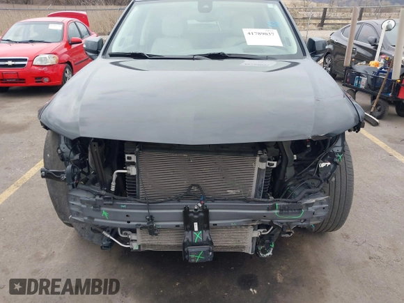 2022 Cadillac XT6 Premium Luxury with VIN 1GYKPDRS3NZ135129, listed as a IAAI auction lot 41789037 with 25,607 mi miles. Bid and sale history available at carsss.com. Image 13.
